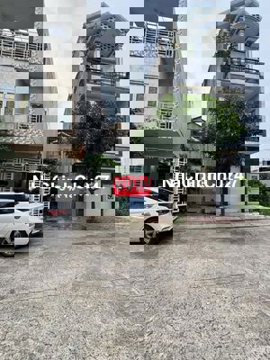 CHÍNH CHỦ CẦN BÁN LÔ ĐẤT DÂN CƯ NGAY VINCOM, DĨ AN. DT 75M. FULL T.CƯ