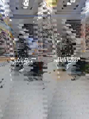 Chính chủ bán nhà 395tr, ngang 4 sâu 8, sổ hồng sang tên chính chủ