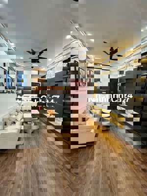 CHÍNH CHỦ cần bán gấp chung cư cao cấp 80 m2,2 PN tòa 165 Thái Hà