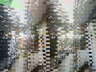 Chính chủ cần bán căn nhà 2 tầng kiệt oto đường 2 tháng 9