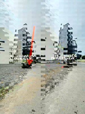 Gấp,chủ cần tiền bán gấp đất trục kinh doanh Sóc Sơn giá 2 tỷ 1