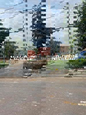 em chính chủ cần bán gấp lô đất