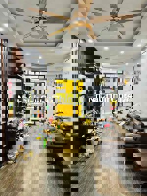 bán nhà 83m 3 ngủ chính chủ