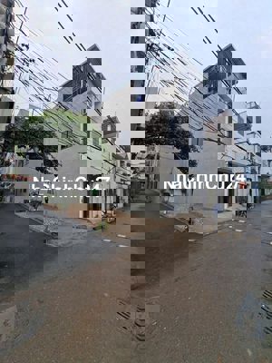 CHÍNH CHỦ bán nhà 3 tầng mới xây - Đầy đủ nội thất - View công viên