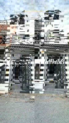 Nhà chính chủ, định cư nước ngoài cần bán gấp