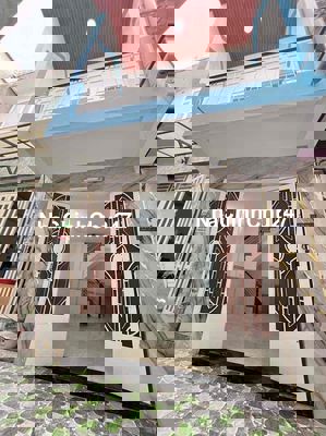 nhà bán chính chủ hẻm 184/ Âu Duong Lân phường Chánh Hưng Q8