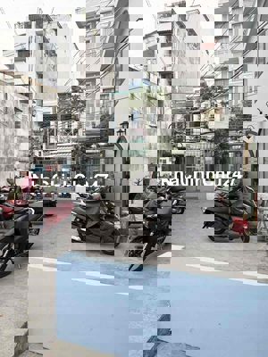 Bán nhà chính chủ Hưng Phú, Quận 8, 65m2, 2 tầng, 4PN.