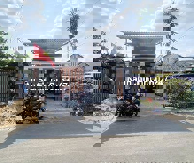 Chính Chủ Cần Bán Gấp Nhà Tân Uyên 100m2 giá tốt 930tr Sang Tên Ngay