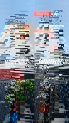 chính chủ cần bán căn nhà 4 lầu giá rẻ 5,4 tỷ