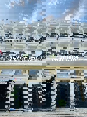 Nhà mặt tiền chính chủ ngã tư ga q.12