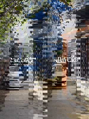 Nhà đẹp chính chủ kiệt 3m5 Nguyễn Đình Tứ gần bến xe