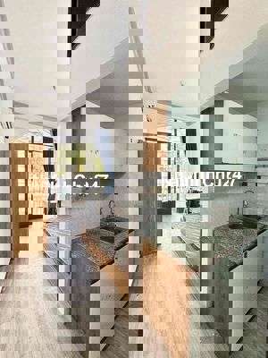 STUDIO NGAY VÒNG XOAY DÂN CHỦ FULL NỘI THẤT VÀO Ở NGAY