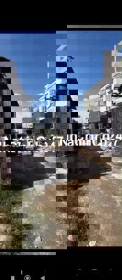 Đất chính chủ lọt khe