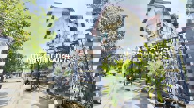 Chính Chủ Cần Bán Căn Biệt Thự Phố Xây Dựng Tâm Huyết _ DT 14M ❌ 30M