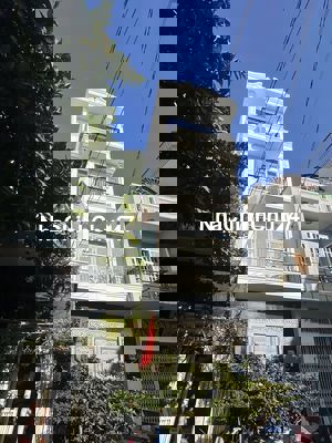 Chính chủ bán nhà Khu Tên Lửa. Đường 8m giá cực kỳ tốt so với khu vực