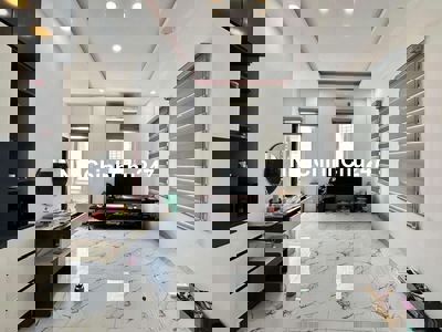 CHỦ CẦN BÁN GẤP - NGUYỄN VĂN ĐẬU - 5 TẦNG MỚI ĐẸP 39m²