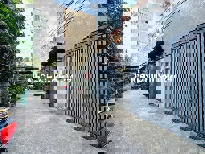 CHỦ GẤP BÁN - KHÁCH THIỆN CHÍ LÀ CHỐT - NHÀ 3 LẦU - MAN THIỆN - 94M2