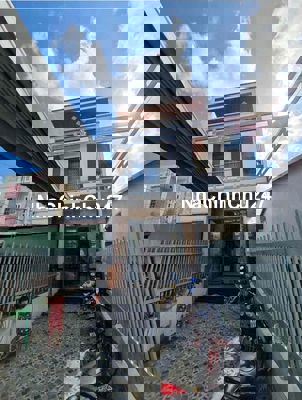 CHÍNH CHỦ BÁN NHÀ LẦU VÀ NHÀ TRỌ 335m2 MẶT TIỀN ĐƯỜNG LÀNG HOA BÀ BỘ C