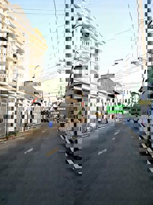 CHÍNH CHỦ CẦN BÁN NHÀ TRỆT 2 LẦU Ở BÙI THỊ CỘI, DĨ AN. DT 82M. 4PN,4WC