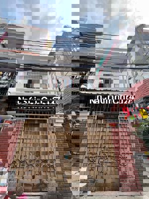 Chủ hạ 600 triệu căn góc 2 mặt tiền hẻm xe hơi 65m2 nhà 2 tầng