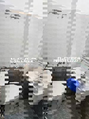 Chú tư bán nhà chính chủ TPHCM