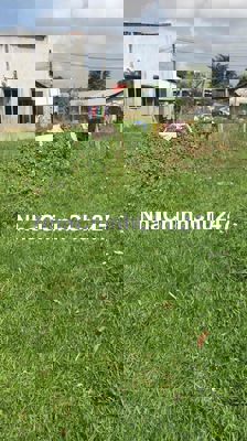 chính chủ 400m2 có 386m2 TC hai mặt đường chính