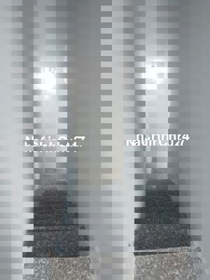 Chính chủ cần bán nhà 1 trệt 1 lầu, nhỏ xinh, 2 phòng ngủ, 2 WC