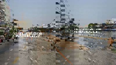 NHÀ RỘNG 5M X 9M KIÊN CỐ - VIEW BỜ KÈ CHÍNH CHỦ CẦN BÁN