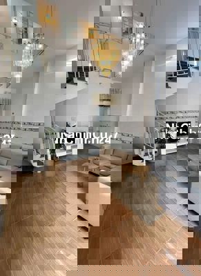 Chính chủ Gấp bán nhà 1 trệt 1 lửng hẻm xe hơi. Cách Tô Ngọc Vân 100m