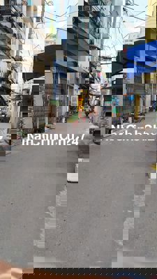 Chính chủ cần bán gấp nhà Thoại Ngọc Hầu 5,5x21m trệt lầu chỉ 10 tỷ