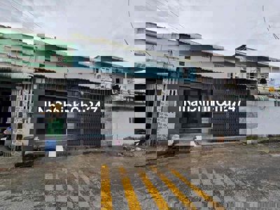 chính chủ bán nhà mặt tiền giá rẻ như trong hẽm gui