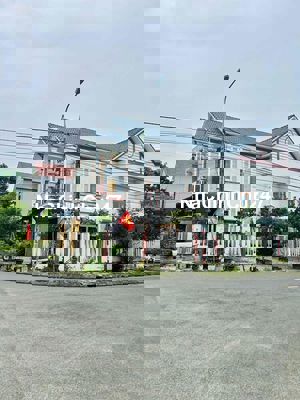 Chính Chủ Gửi Bán Lô Bờ Đằm - TĐC bên hông bến xe Đức Long