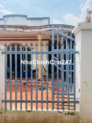 Chính chủ cần bán căn nhà  trung tâm thị trấn Lương Sơn - BB - BT