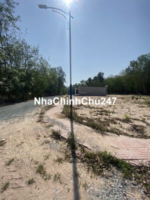 Chủ nhà cần bán 500m2 hai mặt tiền full hồng giá 350tr.