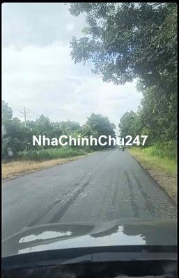 chính chủ bán gấp lô mặt tiền đường nhựa 18m, gần chợ, trường học
