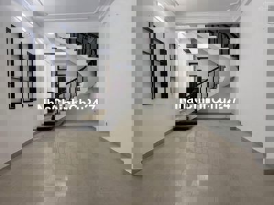 Chính chủ bán nhà mặt phố Hàn Thuyên, Hải Châu, 4 tầng - đuờng 7m5