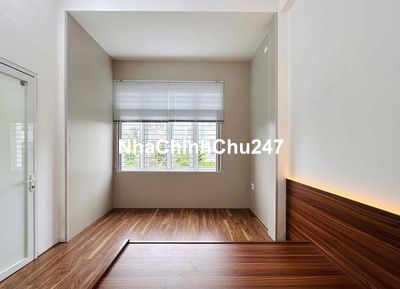 Chính chủ cần bán gấp nhà 3 tầng khu hoà xuân, gần công viên.