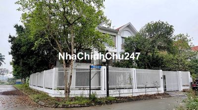Chính chủ biệt thự 3 mặt tiền tại Khu đô thị Quang Minh giá 75tr/m2