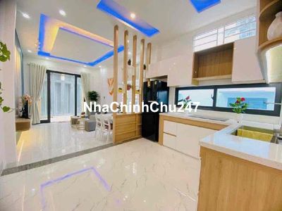 Chủ Ở nước ngoài cần bán nhà lô góc Mặt hẻm