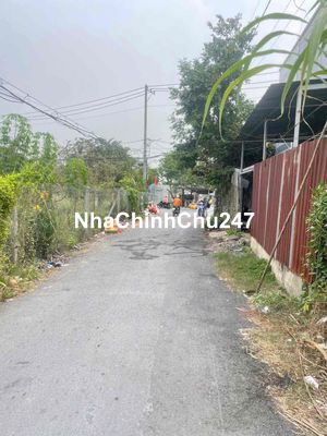 Chủ Bễ Nợ Bán Gấp 282m2 mặt tiền 6m Giá 2tỷ6 Tl nhẹ