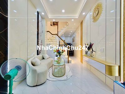Chính chủ cần bán nhà shc 3×8 1 trệt 1 lầu 2pn 2wc đất thổ cư 100%