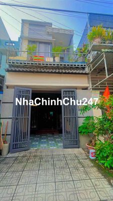 Minh chính chủ bán nhà  gần các trường học  đường 6m có cây xanh