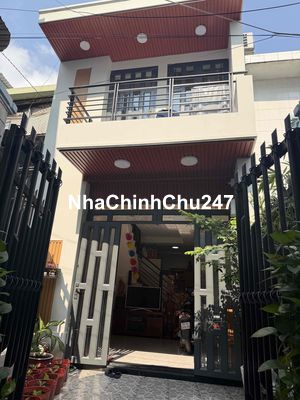 Chủ cần gấp giảm 400tr -49M2 chỉ 5tỷ6 ngay Lạc Long Quân