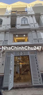 Nhà sổ hồng chính chủ. 4m x 14m, Tổng DT sử dụng 170m.Trệt+lửng+2lầu