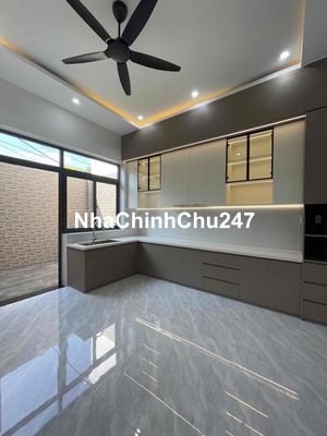 chính chủ gửi bán căn nhà hẻm xe hơi đường 28 phường cát lái quận 2
