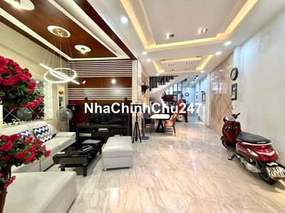 Chủ bán đất tặng nhà, 3 tầng kiên cố, 4 phòng ngủ có sân thượng.