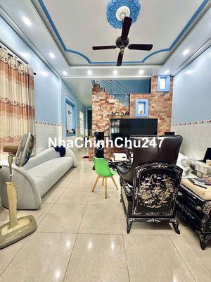 Chủ cần bán gấp nhà 2tầng hẻm xt Bình Tân 110m²