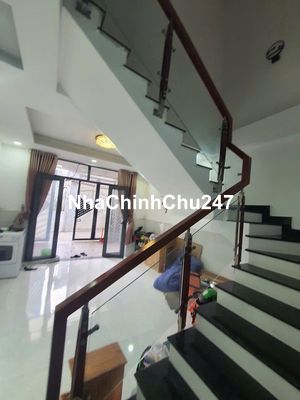 Chủ bán nhà đg xe hơi DT:4x13 giá 6 tỷ .lầu ,HBC,TĐ