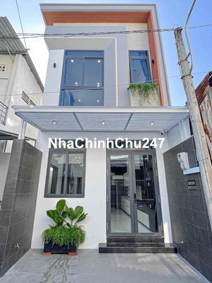 Chính chủ cần bán gấp nhà 1 trệt 1 lầu sát bên chợ Bình Chánh