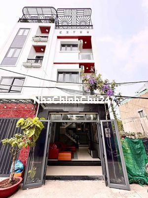 bán nhà chính chủ đường 6m 3 lầu 4 phòng ngủ